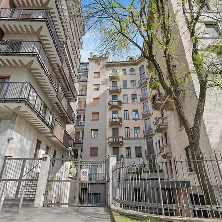 Porta Romana - Qc Terme, 10min Duomo Apartment *